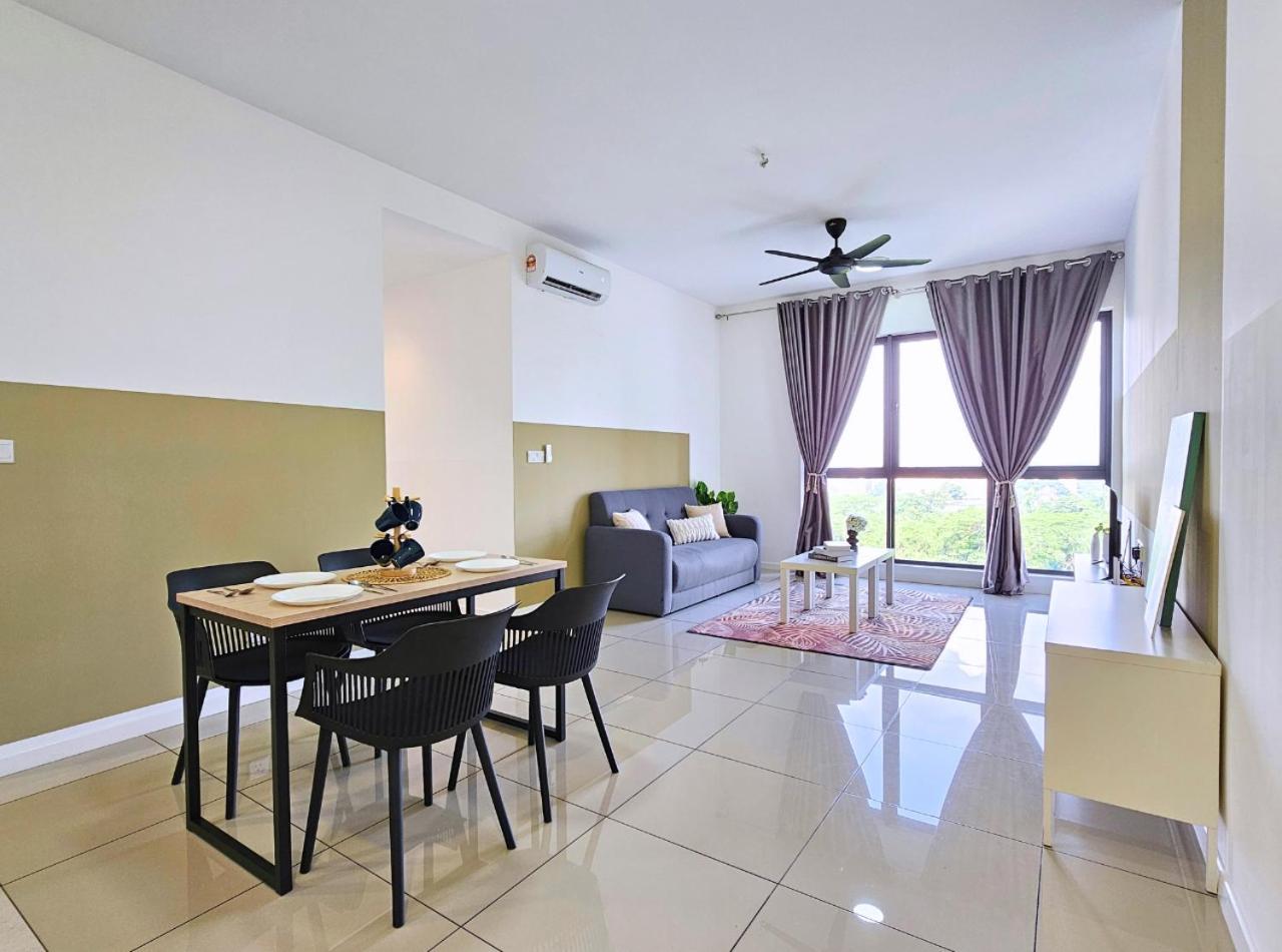 Conezion Near Ioi City Mall, Maeps Serdang, Putrajaya By Cloud Host الغرفة الصورة